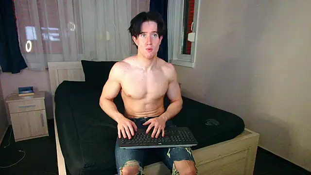 ChristianLevine  online show from 07-22-26, 04:04
