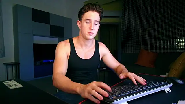 ChristianLevine  online show from 08-05-26, 07:38