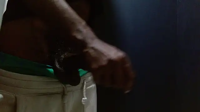 Snapshot of phbbcsham chatting on 01-10-25, 07:35 phbbcsham online show from 01-10-25, 07:35