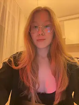 Eva Weyne online show from 12-27-24, 05:05