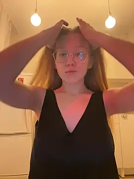 Eva Weyne online show from 01-02-25, 03:40