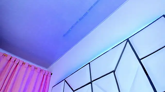 SarayRoyse online show from 02-25-25, 10:18