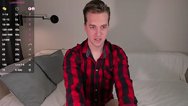 Snapshot of AustinButler chatting on 03-22-25, 08:37 AustinButler online show from 03-22-25, 08:37