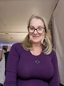 irinamaux online show from 12-05-25, 02:20