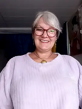 irinamaux online show from 07-28-26, 04:39