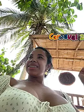 Snapshot of Brunettexio chatting on 03-21-25, 08:08 Brunettexio online show from 03-21-25, 08:08