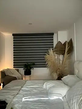 Snapshot of Brunettexio chatting on 09-25-25, 11:41 Brunettexio online show from 09-25-25, 11:41