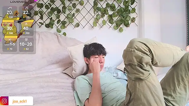 Levii Ackermann online show from 02-10-25, 07:49