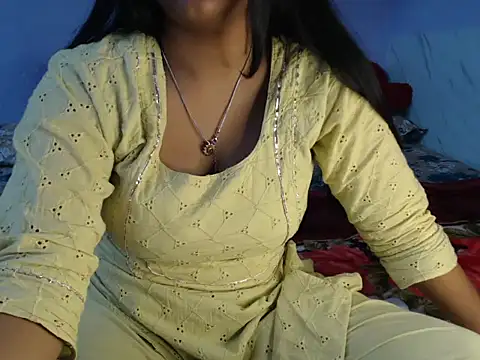 Snapshot of Freya_nia chatting on 12-13-24, 04:05 Freya nia online show from 12-13-24, 04:05