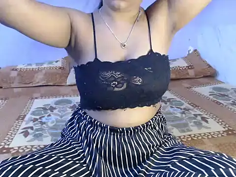 Snapshot of Freya_nia chatting on 12-24-24, 09:39 Freya nia online show from 12-24-24, 09:39
