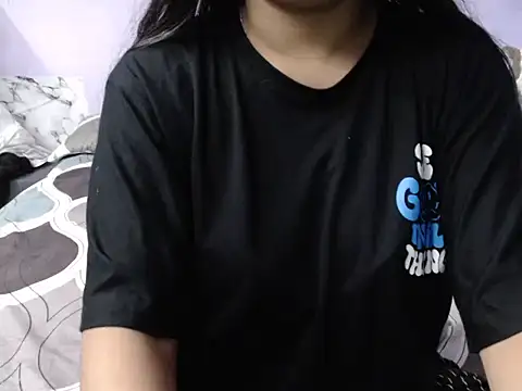Snapshot of Freya_nia chatting on 09-28-25, 10:20 Freya nia online show from 09-28-25, 10:20