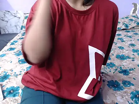 Snapshot of Freya_nia chatting on 10-04-25, 03:43 Freya nia online show from 10-04-25, 03:43