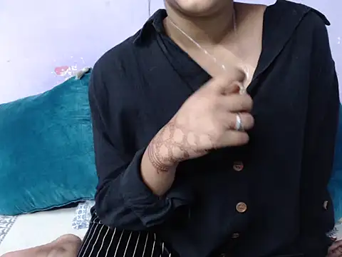 Snapshot of Freya_nia chatting on 10-27-25, 12:20 Freya nia online show from 10-27-25, 12:20