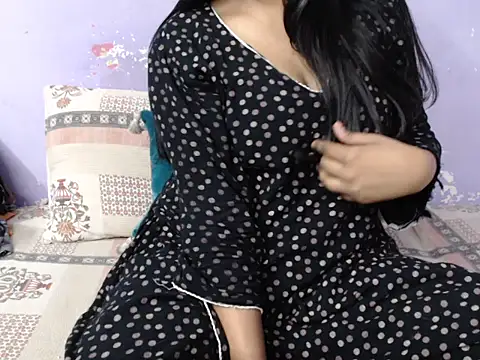 Snapshot of Freya_nia chatting on 11-15-25, 02:02 Freya nia online show from 11-15-25, 02:02