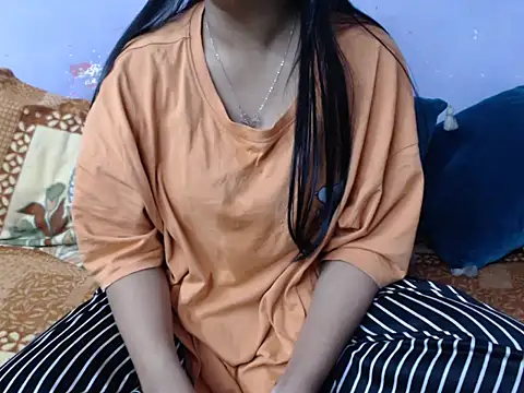 Snapshot of Freya_nia chatting on 11-20-25, 06:35 Freya nia online show from 11-20-25, 06:35