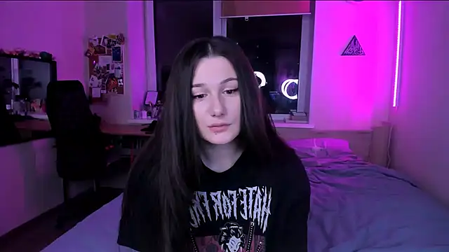 nostripchat online show from 11-18-25, 04:00