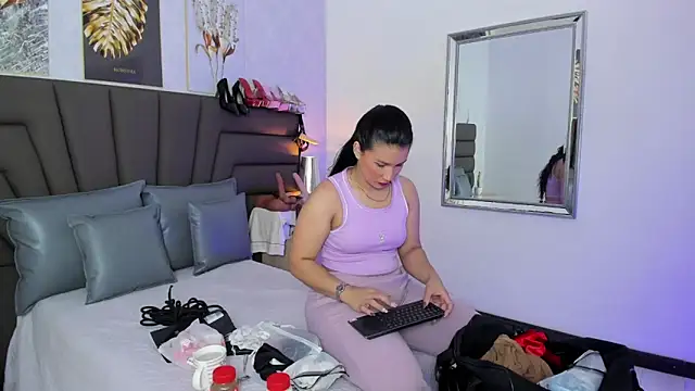 Sofi Perez  online show from 06-03-26, 11:13
