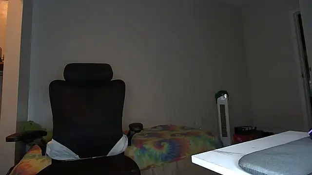 Snapshot of Zander823 chatting on 03-16-26, 05:44 Zander823 online show from 03-16-26, 05:44