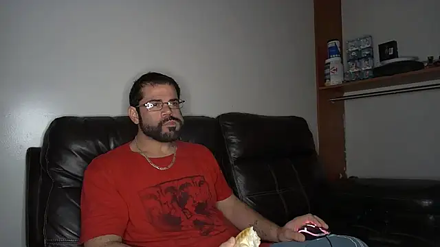 Snapshot of Zander823 chatting on 03-18-26, 03:53 Zander823 online show from 03-18-26, 03:53