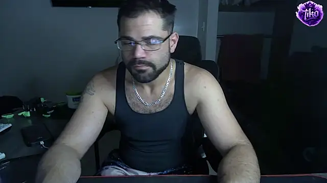 Snapshot of Zander823 chatting on 03-31-26, 03:30 Zander823 online show from 03-31-26, 03:30