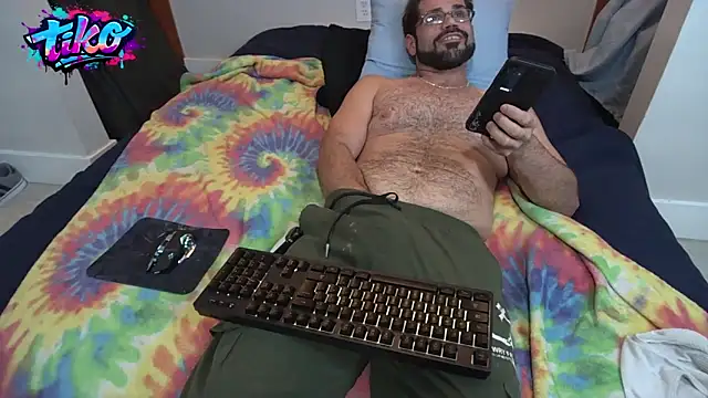 Snapshot of Zander823 chatting on 05-19-26, 02:12 Zander823 online show from 05-19-26, 02:12