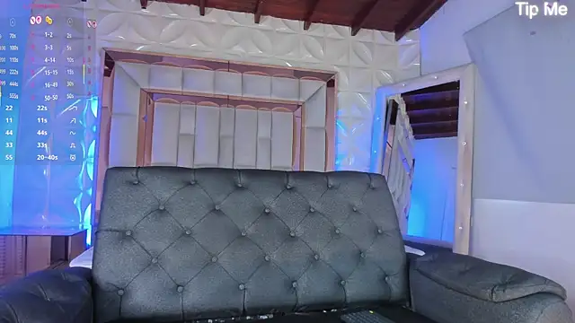 nicole cooper   online show from 10-28-25, 07:38