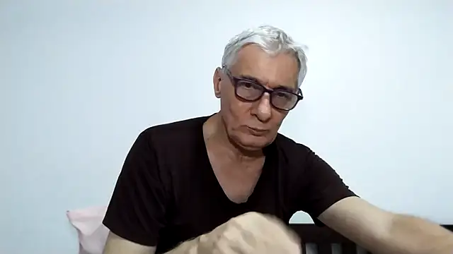 BIGUNCUTHARDCOCK online show from 04-04-26, 02:03