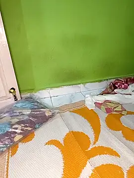 Snapshot of tamilachi4u chatting on 11-15-25, 10:45 tamilachi4u online show from 11-15-25, 10:45