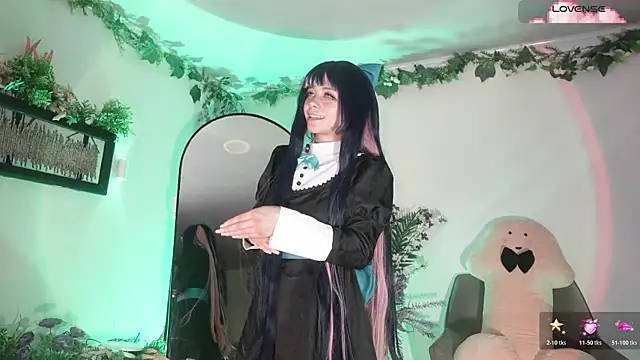 Snapshot of loIijanne chatting on 06-29-26, 11:38 loIijanne online show from 06-29-26, 11:38