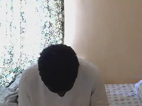 Snapshot of large_blackdick chatting on 11-13-25, 09:08 large blackdick online show from 11-13-25, 09:08