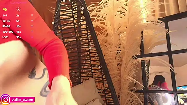 Aliceowenn online show from 02-21-25, 10:59