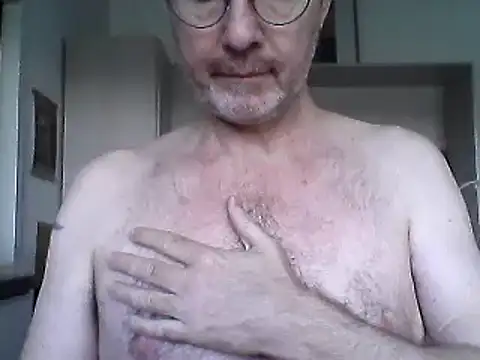 Snapshot of Lolodamour72 chatting on 03-31-26, 07:42 Lolodamour72 online show from 03-31-26, 07:42