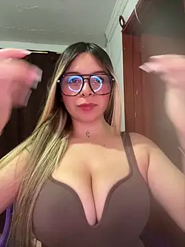 CristalGmez online show from 03-31-26, 03:30