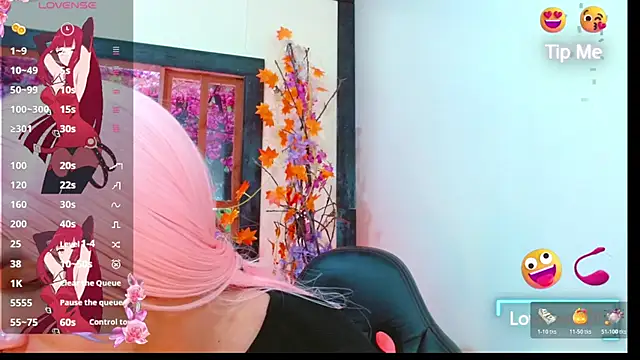 Victoria Kastelo online show from 10-31-25, 02:07