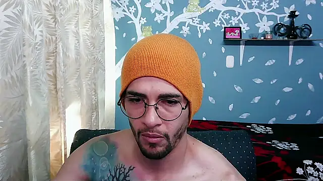 Snapshot of ponzothc chatting on 09-24-25, 06:33 ponzothc online show from 09-24-25, 06:33