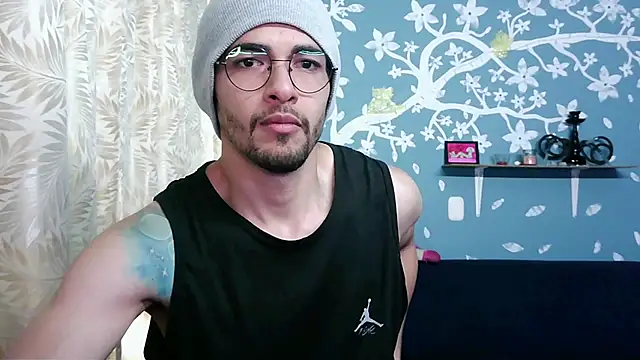 Snapshot of ponzothc chatting on 09-30-25, 07:19 ponzothc online show from 09-30-25, 07:19