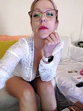 blondyruby online show from 12-22-25, 04:04