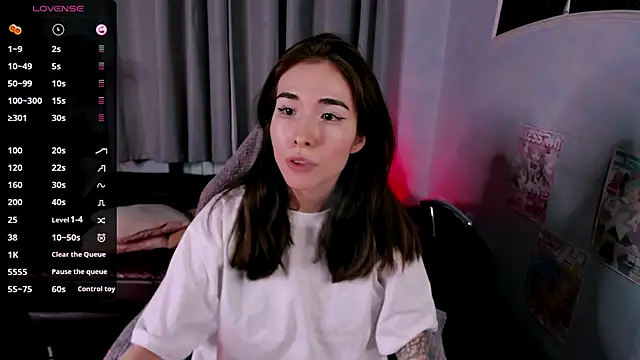 Snapshot of ashleyro1 chatting on 11-09-25, 01:09 ashleyro1 online show from 11-09-25, 01:09