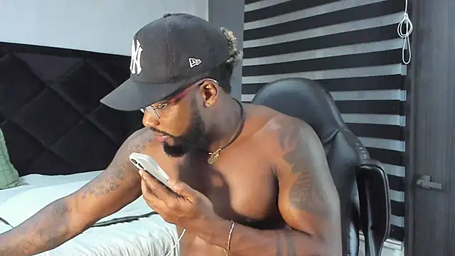 Dancelwashington online show from 02-15-25, 01:53