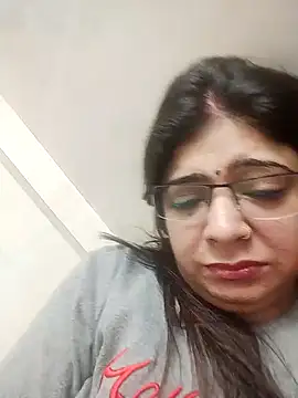 Husnpari20 online show from 01-05-25, 05:41