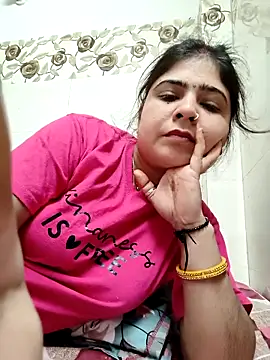 Husnpari20 online show from 03-08-25, 05:54