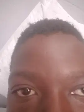 Snapshot of lazyeyes chatting on 10-13-25, 08:36 lazyeyes online show from 10-13-25, 08:36