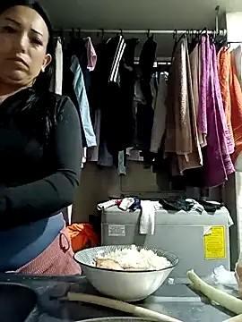 Laura martin  online show from 03-18-26, 01:42