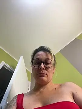 marinella07 online show from 12-17-24, 01:16