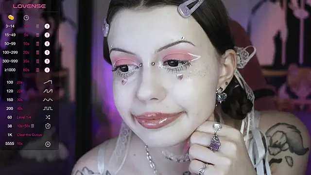 prettybones online show from 01-01-25, 06:49