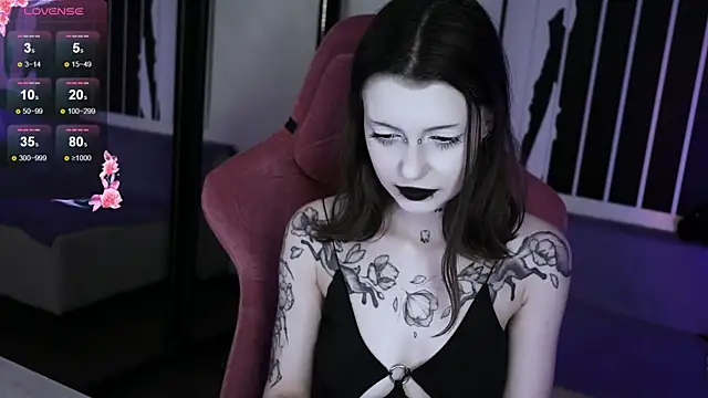 prettybones online show from 10-21-25, 10:32