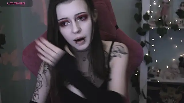 prettybones online show from 04-08-26, 12:10