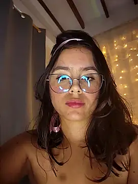 Snapshot of Juanelopez1 chatting on 02-23-25, 11:36 Juanelopez1 online show from 02-23-25, 11:36