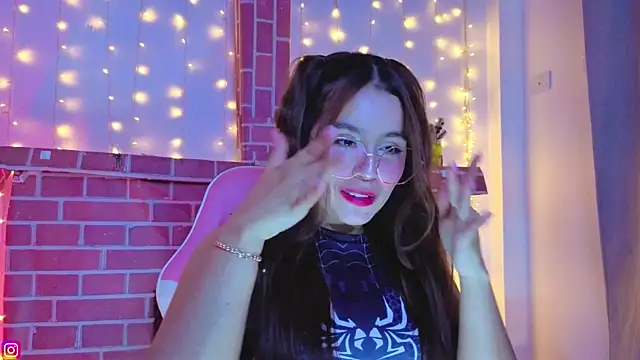 Snapshot of Juanelopez1 chatting on 02-28-26, 03:18 Juanelopez1 online show from 02-28-26, 03:18