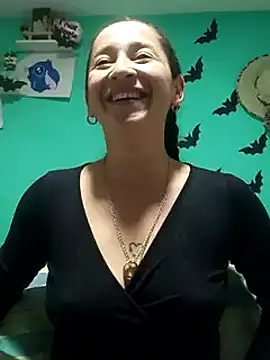 emilypoppy3 online show from 02-13-25, 08:03